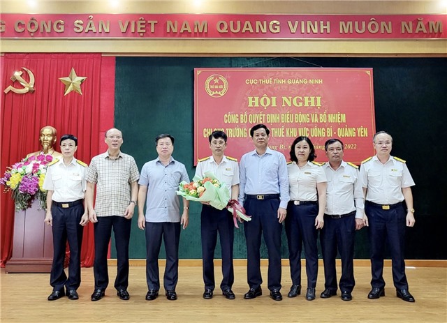Công bố quyết định điều động và bổ nhiệm Chi cục trưởng Chi cục Thuế khu vực uu888 one – Quảng Yên