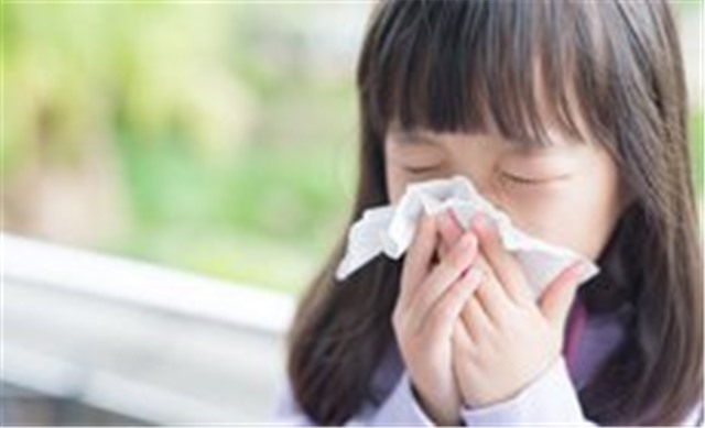 Chăm sóc trẻ mắc cúm A tại nhà, cha mẹ cần làm gì để ngừa biến chứng nguy hiểm?