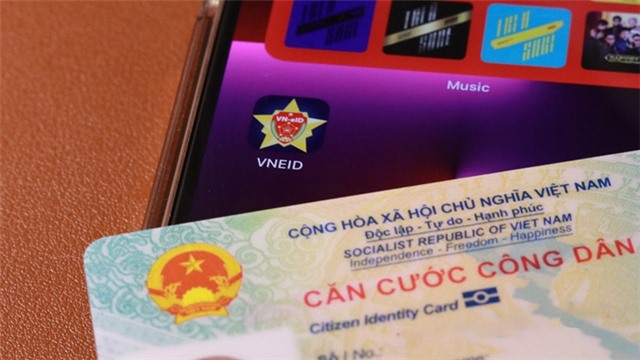 Đẩy mạnh cấp tài khoản định danh điện tử cho u888c3
