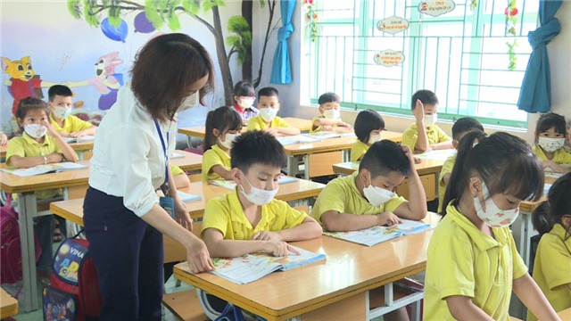 Nữ giáo viên dành trọn tình yêu cho học sinh khuyết tật