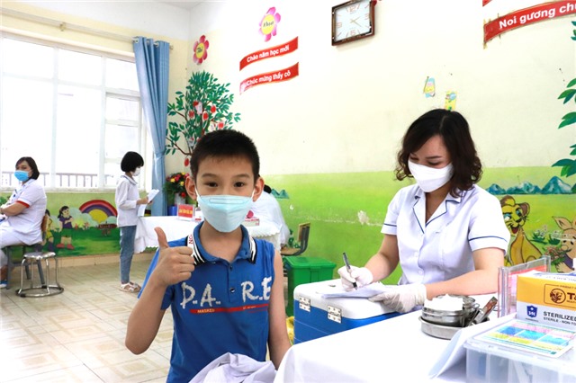 Khẩn trương tổ chức tiêm chủng vắc-xin phòng Covid-19 cho uu888 bet app và người yếu thế