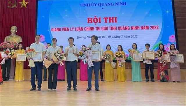 Nâng cao u888vip1 học tập lý luận chính trị của cán bộ, đảng viên