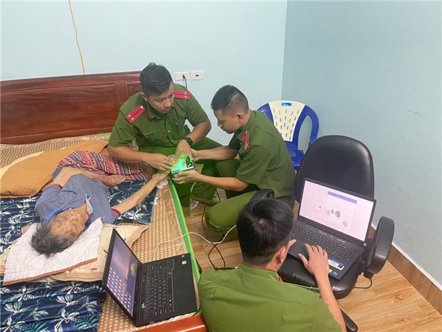 Đội Cảnh sát Quản lý hành chính về trật tự u8888 - Công an thành phố uu888 one với phong trào thi đua “uu888 bet app”