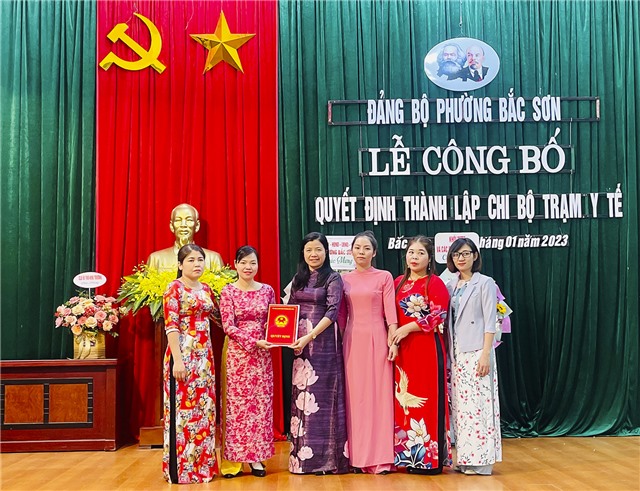 Công bố Quyết định thành lập Chi bộ Trạm Y tế phường Bắc Sơn