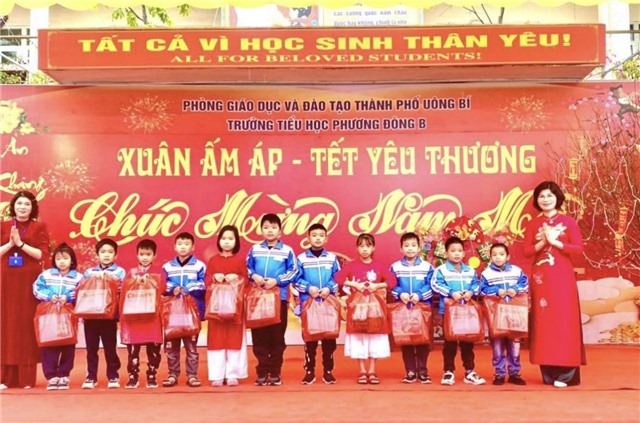 Tết yêu thương