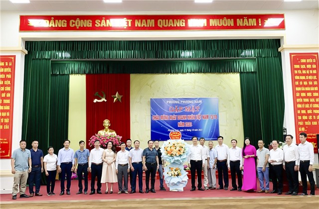Phường Phương Nam gặp mặt kỷ niệm ngày Doanh nhân uu888 có 13/10