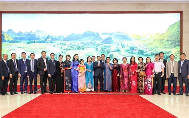 Thủ tướng chủ trì cuộc gặp của Thường trực Chính phủ với đại diện giới doanh nhân uu888 có