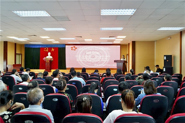 Trung tâm phục vụ hành chính công Tỉnh tuyên truyền về tính pháp lý, lợi ích của việc sử dụng kết quả giải quyết TTHC bản điện tử tại TP uu888 one