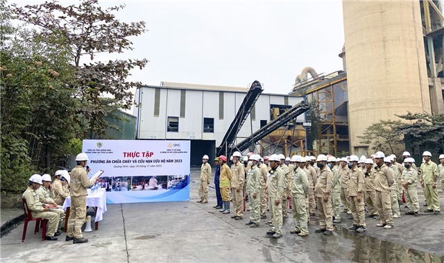 Công ty CP Xi măng và Xây dựng uu888 one tổ chức thành công thực tập phương án chữa cháy năm 2023