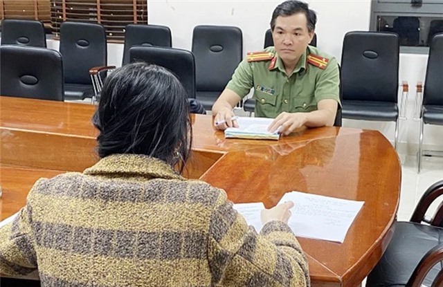 Một phụ nữ bị phạt hành chính do đăng tải thông tin sai sự thật