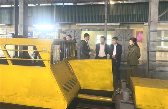 Đoàn ĐBQH tỉnh giám sát tại Công ty CP Than Vàng Danh và Công ty Nhiệt điện uu888 one