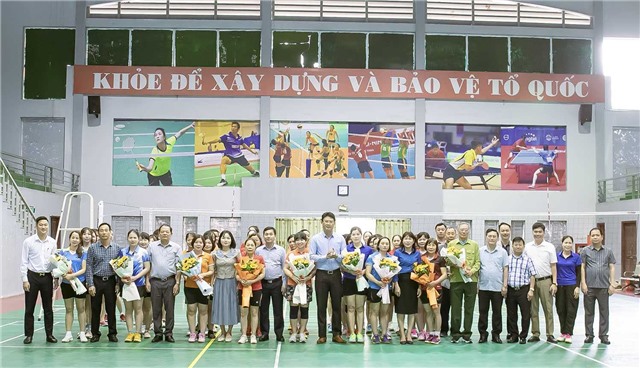 Giải bóng chuyền hơi nữ Công nhân lao động Công ty Kho vận – Đá Bạc Vinacomin