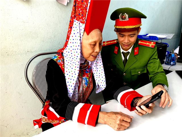 Đẩy mạnh ứng dụng CNTT cho đồng bào dân tộc thiểu số