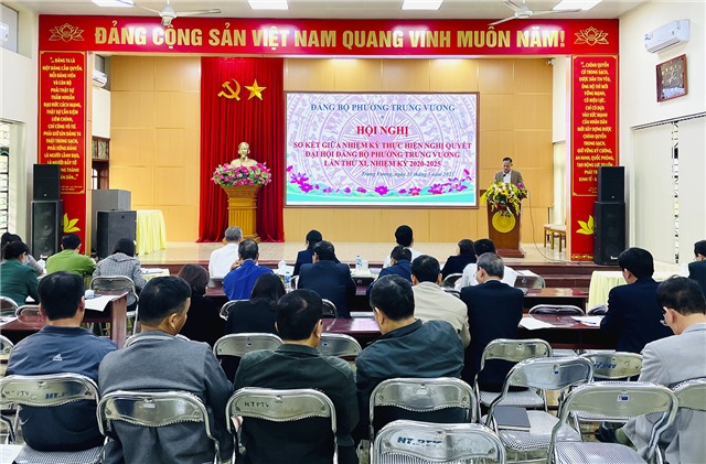 Đảng bộ phường Trưng Vương: Sơ kết giữa nhiệm kỳ thực hiện Nghị quyết Đại hội Đảng bộ phường lần thứ XI, nhiệm kỳ 2020-2025