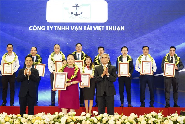 Việt Thuận Group xếp vị trí 90 trong Top 500 Doanh nghiệp tăng trưởng nhanh nhất uu888 có năm 2023