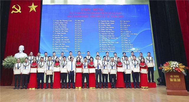 Công ty CP Than Vàng Danh tuyên dương lao động giỏi, Thợ mỏ ưu tú, Cán bộ quản lý giỏi năm 2023