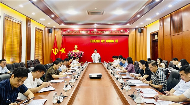 Giao ban giữa Thường trực Thành uỷ với Bí thư Đảng bộ các xã, phường đánh giá kết quả thực hiện nhiệm vụ 6 tháng đầu năm 2023