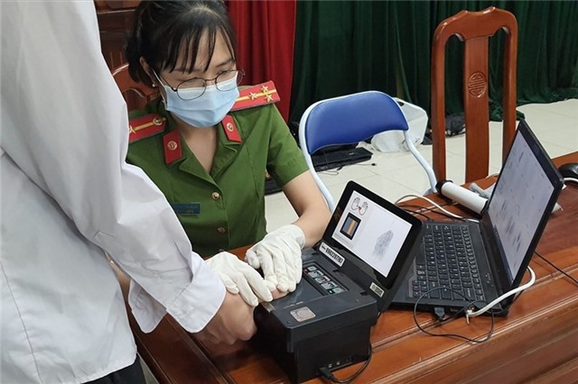 Những trường hợp bị thu hồi, giữ thẻ căn cước u888c3