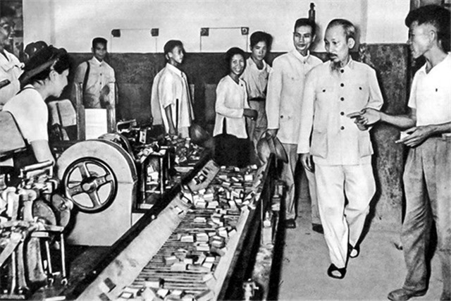 Vận dụng tư tưởng Hồ Chí Minh trong uu888 game nhà nước kiến tạo, phục vụ hiện nay