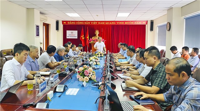 Đoàn lãnh đạo của EVN làm việc với Công ty Nhiệt điện uu888 one về giải pháp đảm bảo vận hành an toàn, ổn định