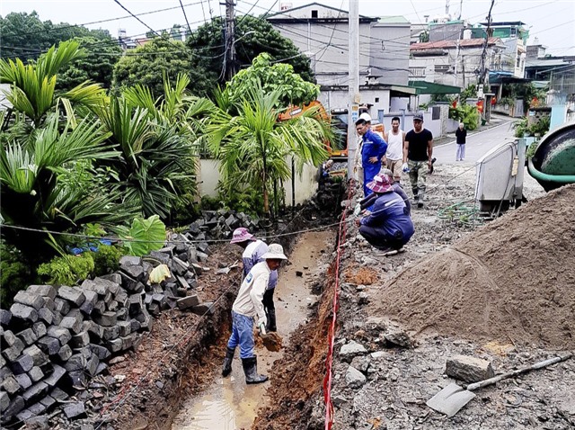 Nhân dân khu phố 3, phường Quang Trung hiến đất làm đường, chung tay chỉnh trang đô thị