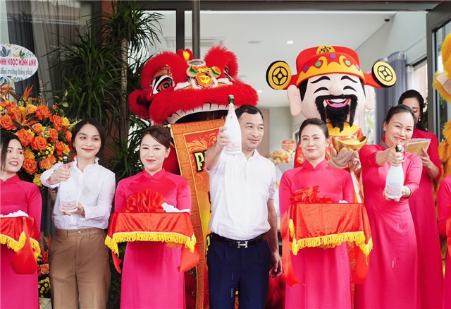 Khai trương Khách sạn uu888 one Boutique Hotel địa chỉ tại 696 Trần Nhân Tông, phường Thanh Sơn, thành phố uu888 one