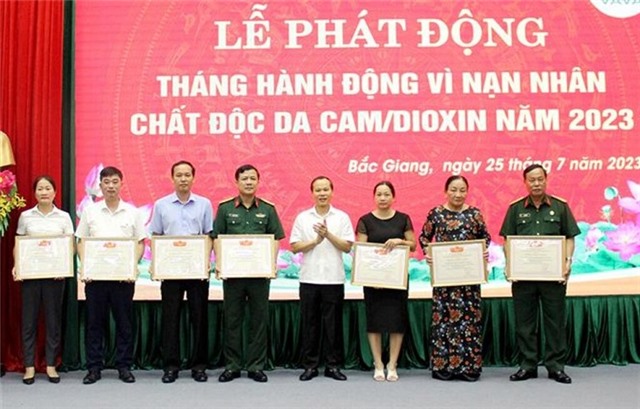 Không được phép can thiệp, xâm phạm quyền, lợi ích hợp pháp của đất nước và nhân dân uu888 có