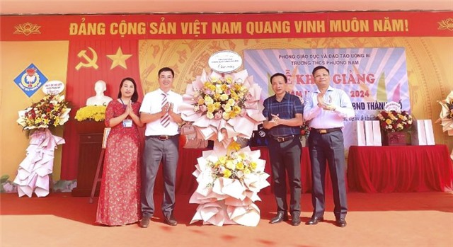 Công ty Cổ phần Xi măng và Xây dựng uu888 one (QNC) chúc mừng các trường học nhân ngày khai giảng năm học mới (2023-2024)