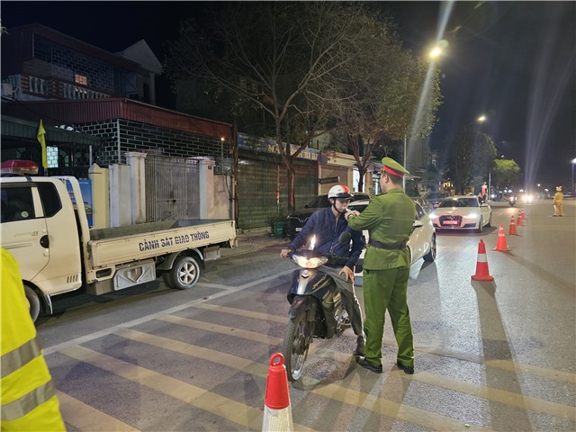 Xử lý 22 trường hợp vi phạm Luật ATGT tuần vừa qua