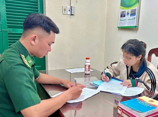 Lên mạng tìm việc, bé gái 15 tuổi bị lừa bán sang Campuchia