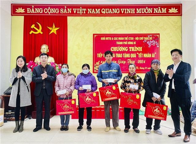 Tặng 100 suất quà Tết cho hội viên, phụ nữ và uu888 bet app có hoàn cảnh khó khăn