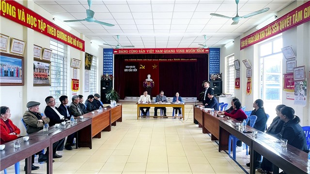 Phó Chủ tịch uu888.con thành phố Nguyễn Đức Hòa dự sinh hoạt chi bộ thường kỳ tại khu Cầu Sến, phường Phương Đông