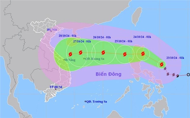 Bão Trà Mi liên tục tăng cấp trước khi vào Biển Đông