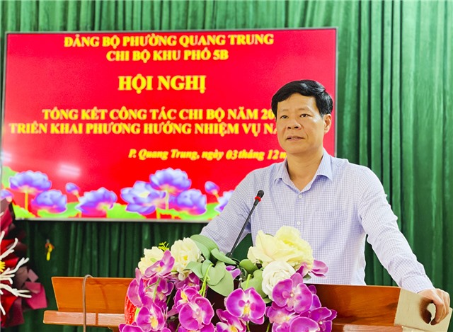 Chủ tịch uu888.con thành phố Phạm Tuấn Đạt dự sinh hoạt chi bộ thường kỳ tại khu 5B, phường Quang Trung