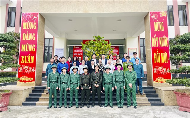 Phường Nam Khê gặp mặt thanh niên lên đường nhập ngũ năm 2024