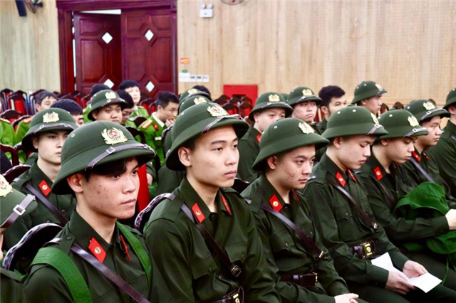 Điều kiện chiến sĩ nghĩa vụ được tuyển thẳng vào Công an nhân dân