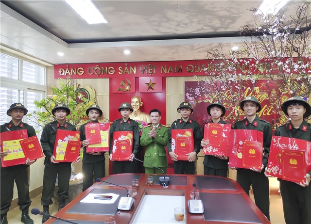 Công an thành phố uu888 one tổ chức gặp mặt u888c3 tham gia nghĩa vụ CAND nhân dịp Tết Nguyên đán Giáp Thìn 2024