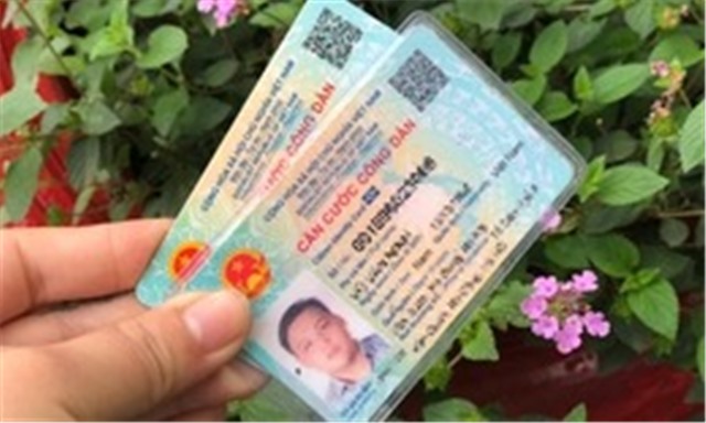 Người bao nhiêu tuổi phải thu thập mống mắt khi làm thẻ căn cước u888c3?