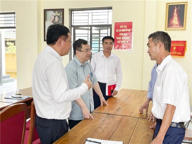 Đồng chí Phó Bí thư u8888 Đặng Xuân Phương dự sinh hoạt chi bộ thường kỳ tháng 4 tại khu Lạc Thanh, phường Yên Thanh