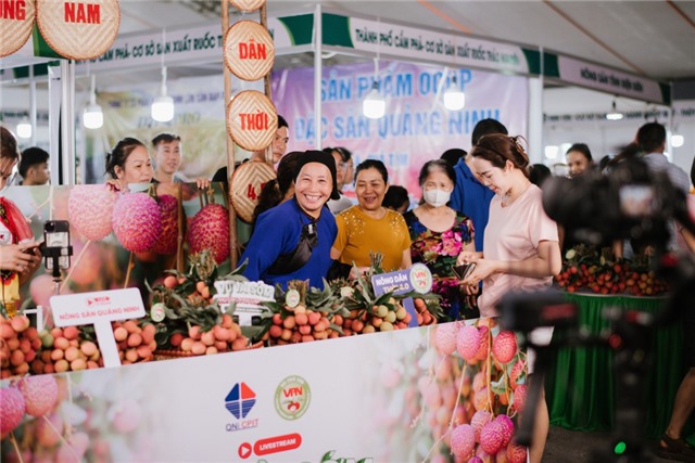Vải chín sớm Phương Nam (TP uu888 one): Tiêu thụ 100% sản lượng, thu gần 61 tỷ đồng