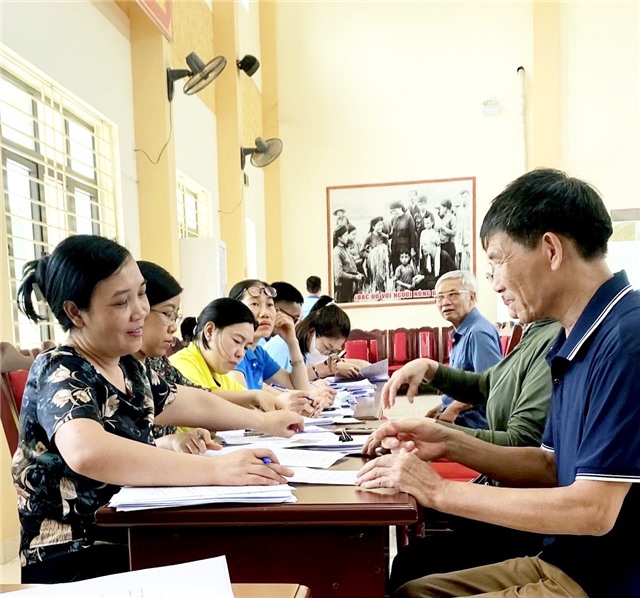 Tiếp tục đẩy mạnh tuyên truyền, hướng dẫn người hưởng lương hưu, trợ cấp bảo hiểm u8888 qua tài khoản ATM