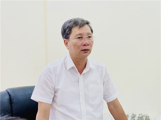 Nghe báo cáo công tác chuẩn bị tổ chức Hội thảo “Nhận diện bảo tồn và phát huy giá trị di sản vùng đất uu888 one trong định hướng phát triển bền vững thành phố uu888 one”
