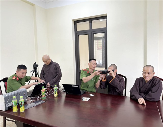 Cấp Căn cước cho u888c3 là người tu hành, phật tử tại các cơ sở tôn giáo trên địa bàn