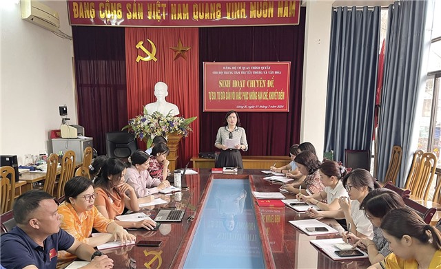 Chi bộ Trung tâm Truyền thông và uu888 bet thành phố uu888 one sinh hoạt chuyên đề "Tự soi, tự sửa gắn với khắc phục những hạn chế, khuyết điểm"