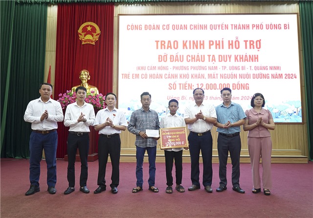 Công đoàn cơ quan Chính quyền trao hỗ trợ đỡ đầu uu888 bet app có hoàn cảnh khó khăn, mất nguồn nuôi dưỡng trên địa bàn phường Phương Nam