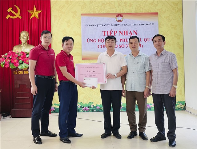 Ngân hàng Agribank chi nhánh uu888 one trao 150 triệu đồng hỗ trợ thành phố khắc phục hậu quả do bão số 3 gây ra