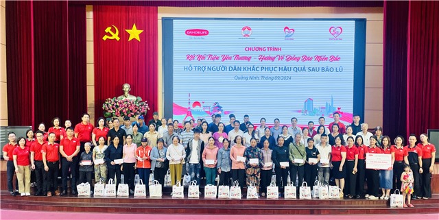 Dai-ichi uu888 có trao 100 suất quà hỗ trợ người dân bị thiệt hại bởi bão số 3 tại TP uu888 one