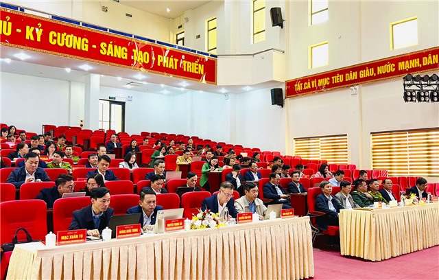Giao ban giữa Thường trực Thành uỷ với Đảng ủy các xã, phường 