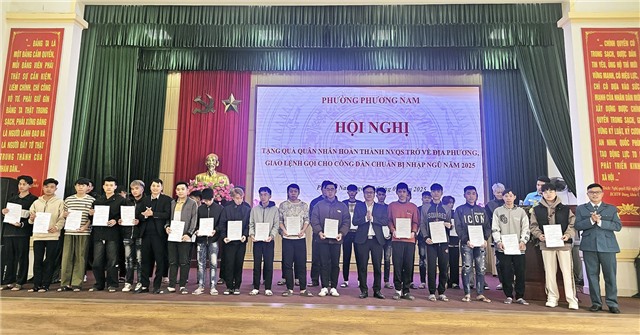 Phường Phương Nam phát lệnh gọi u888c3 chuẩn bị nhập ngũ, tặng quà quân nhân hoàn thành nghĩa vụ quân sự trở về u8888