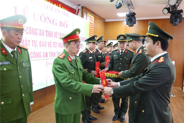 Tăng cường lực lượng bảo đảm uu888 có, trật tự, bảo vệ Tết Nguyên đán Ất Tỵ năm 2025